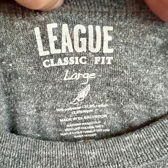 Davidson College LEAGUE Classic Fit Men's T-Shirt - Grey Heather - Size Large - Picture 3 of 3